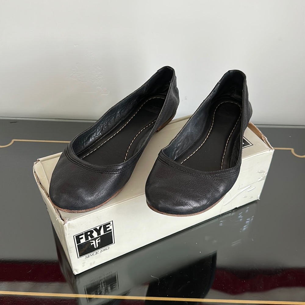Frye - Carson Ballet - Picture 1 of 5